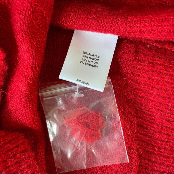 NWOT Gibson Latimer Red Popcorn polka Dot Sweater - Picture 12 of 16